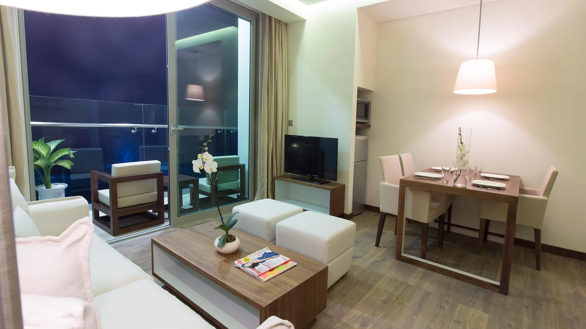 **** Hotel A La Carte Da Nang Beach Vietnam