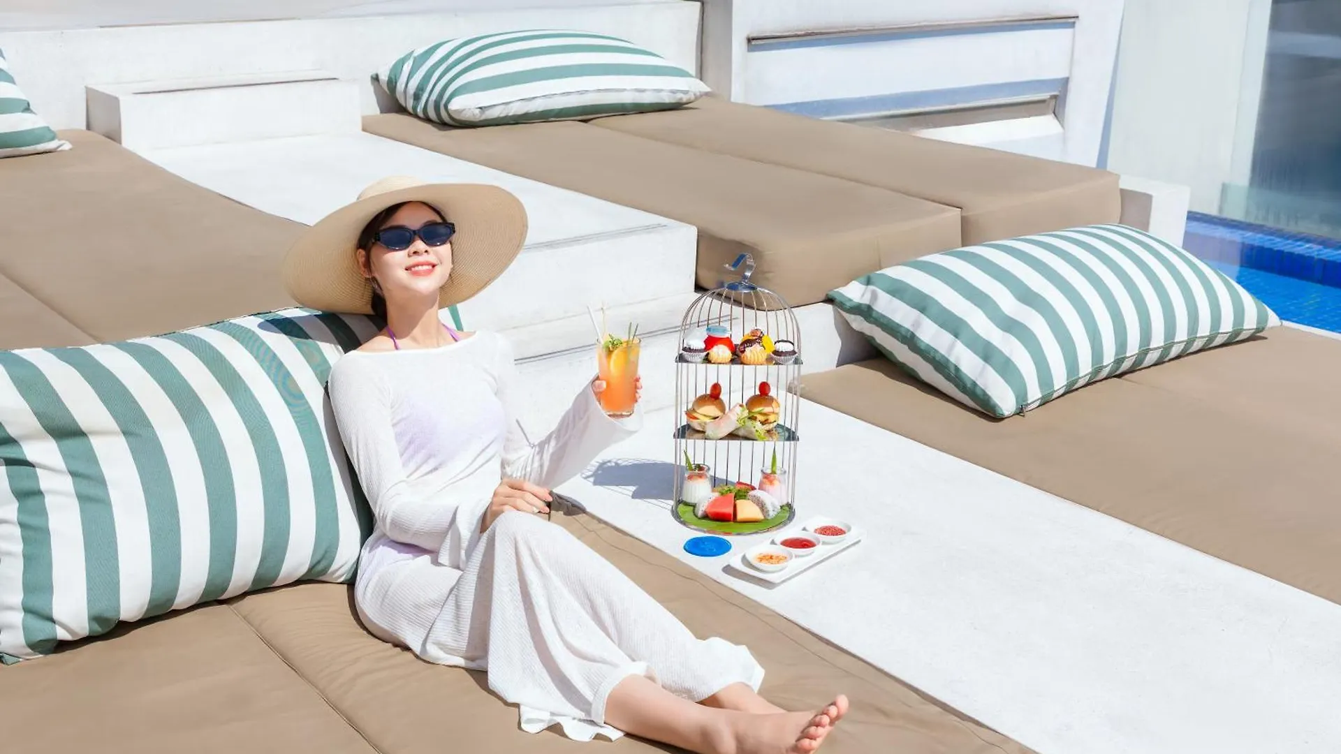 **** Hotel A La Carte Da Nang Beach Vietnam