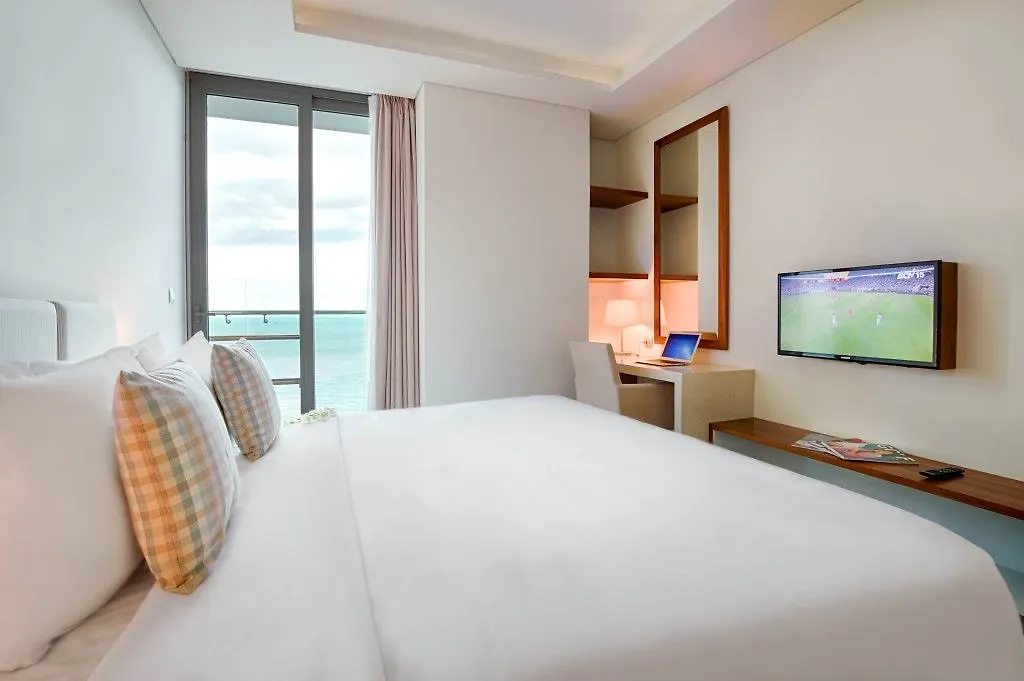 A La Carte Da Nang Beach