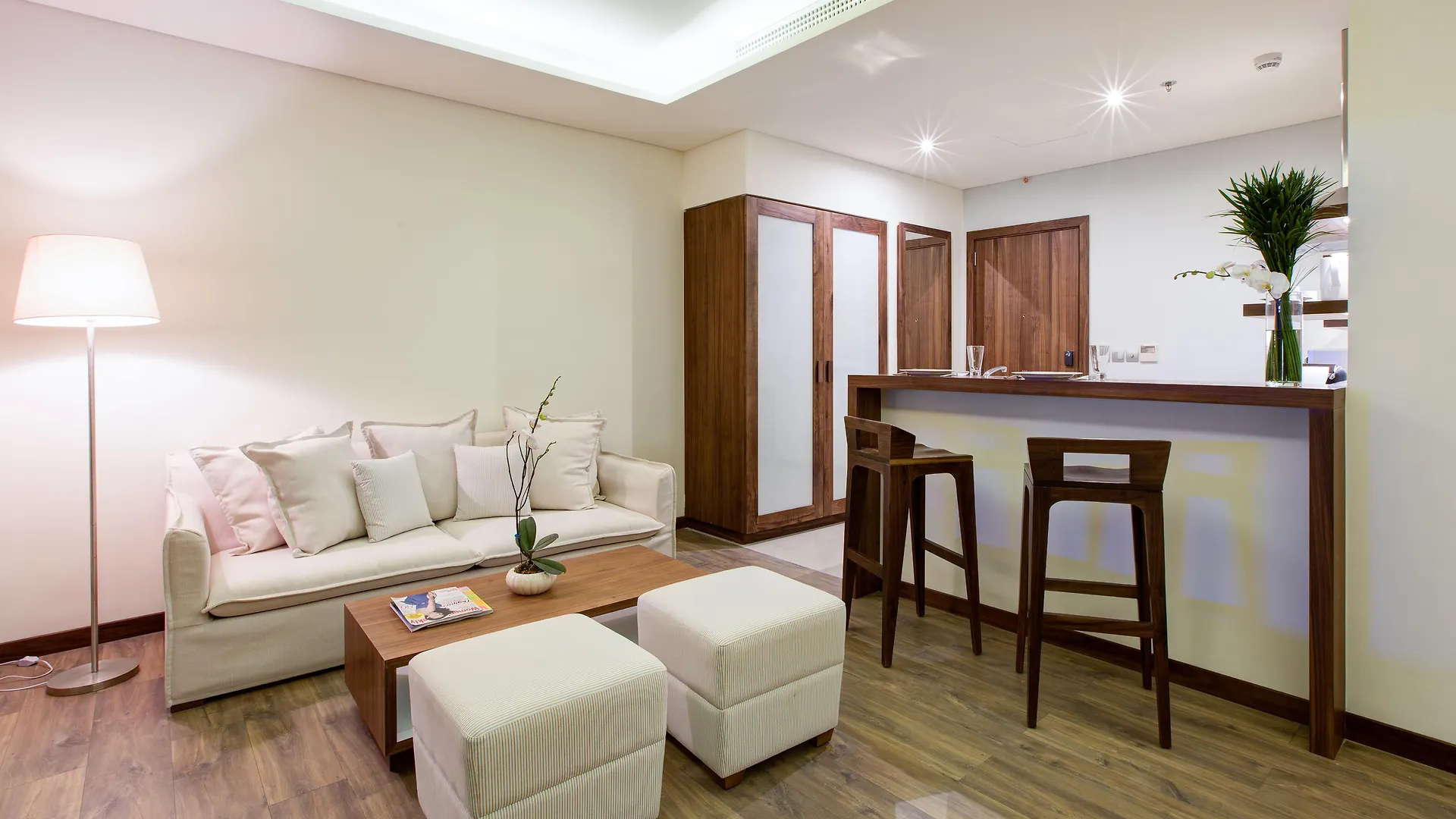 Otel A La Carte Da Nang Beach