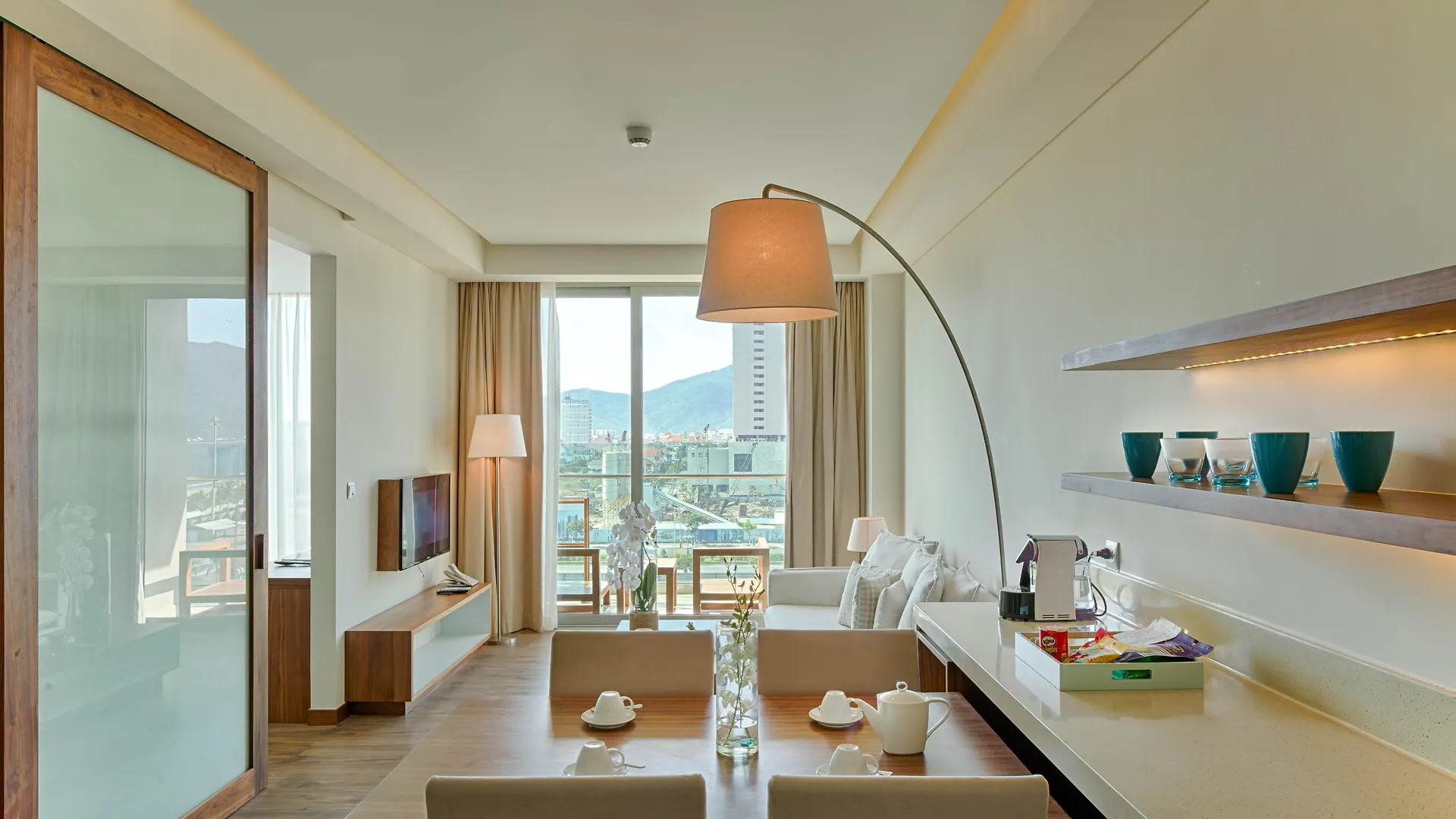A La Carte Da Nang Beach Otel
