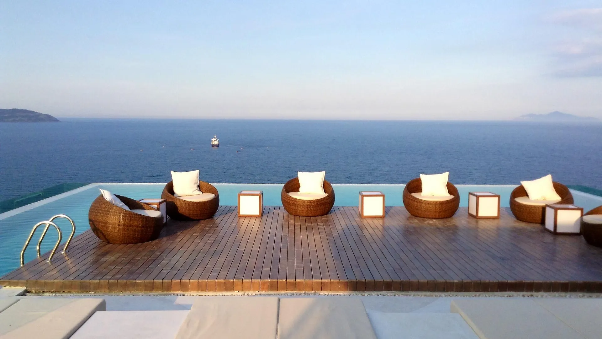**** Otel A La Carte Da Nang Beach Vietnam