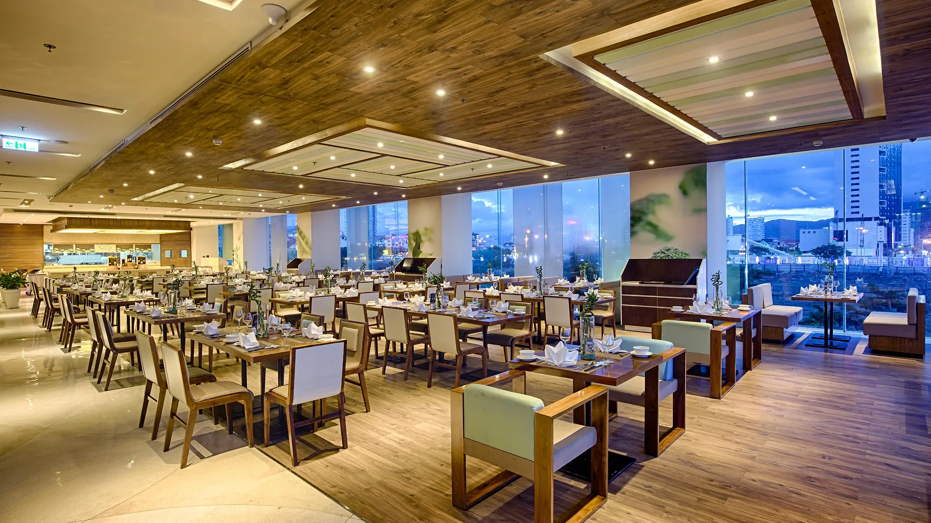 A La Carte Da Nang Beach Vietnam