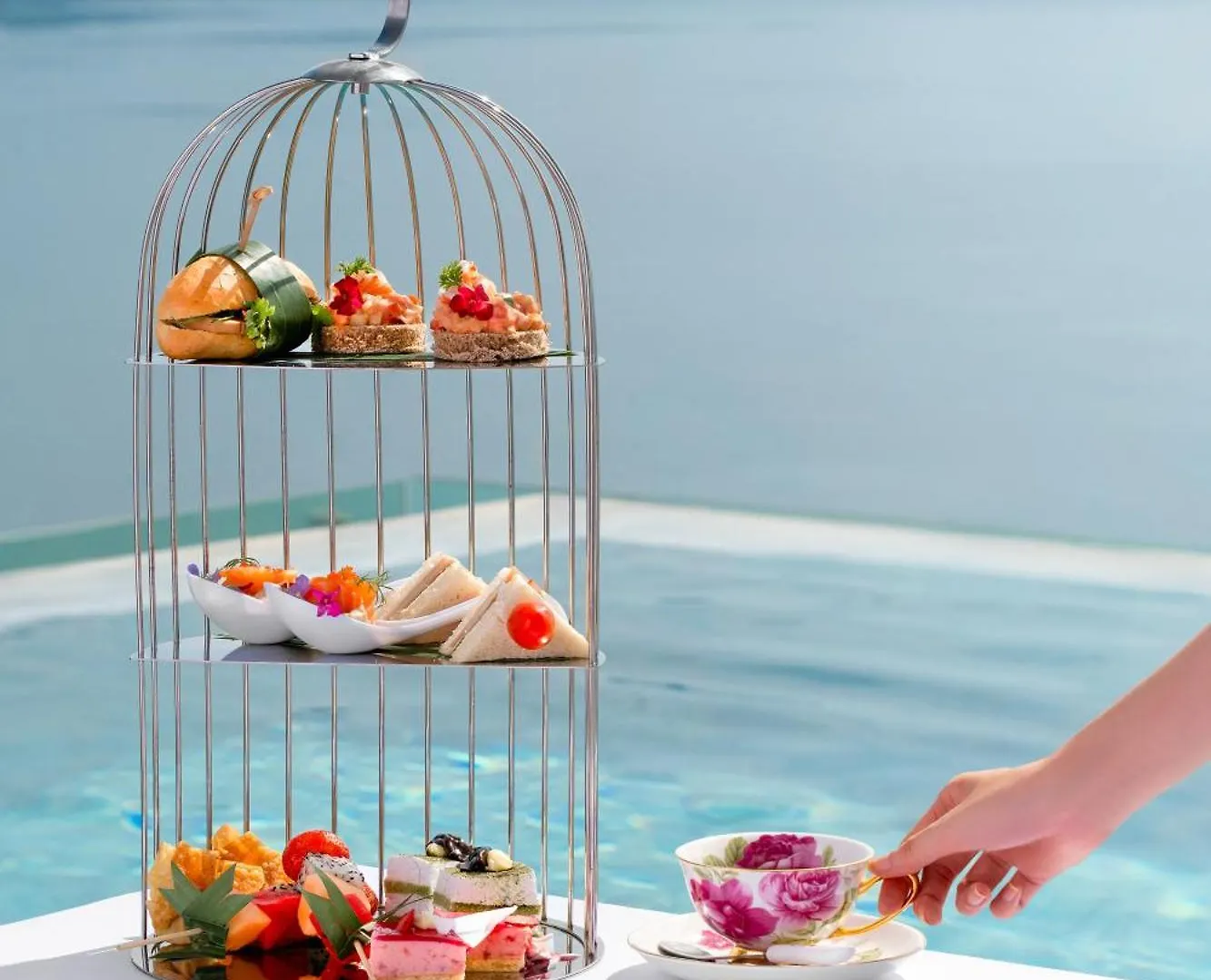 A La Carte Da Nang Beach 4*,  Vietnam