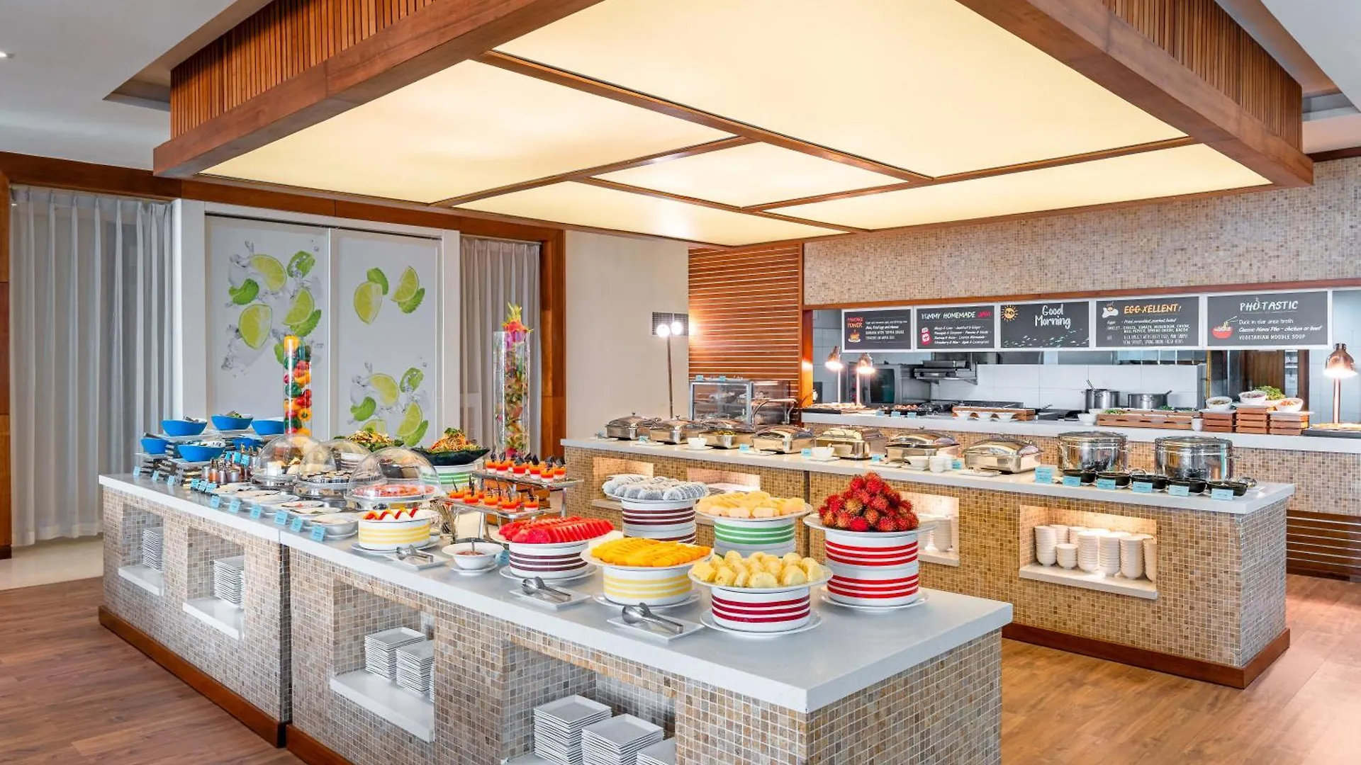 A La Carte Da Nang Beach Hotel