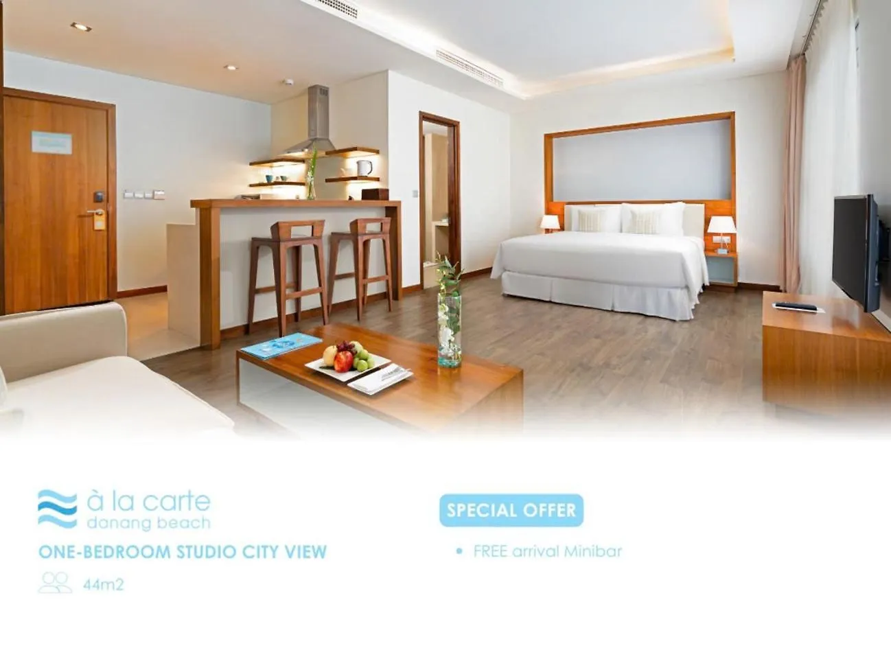 Hotel A La Carte Da Nang Beach 4*,  Vietnam